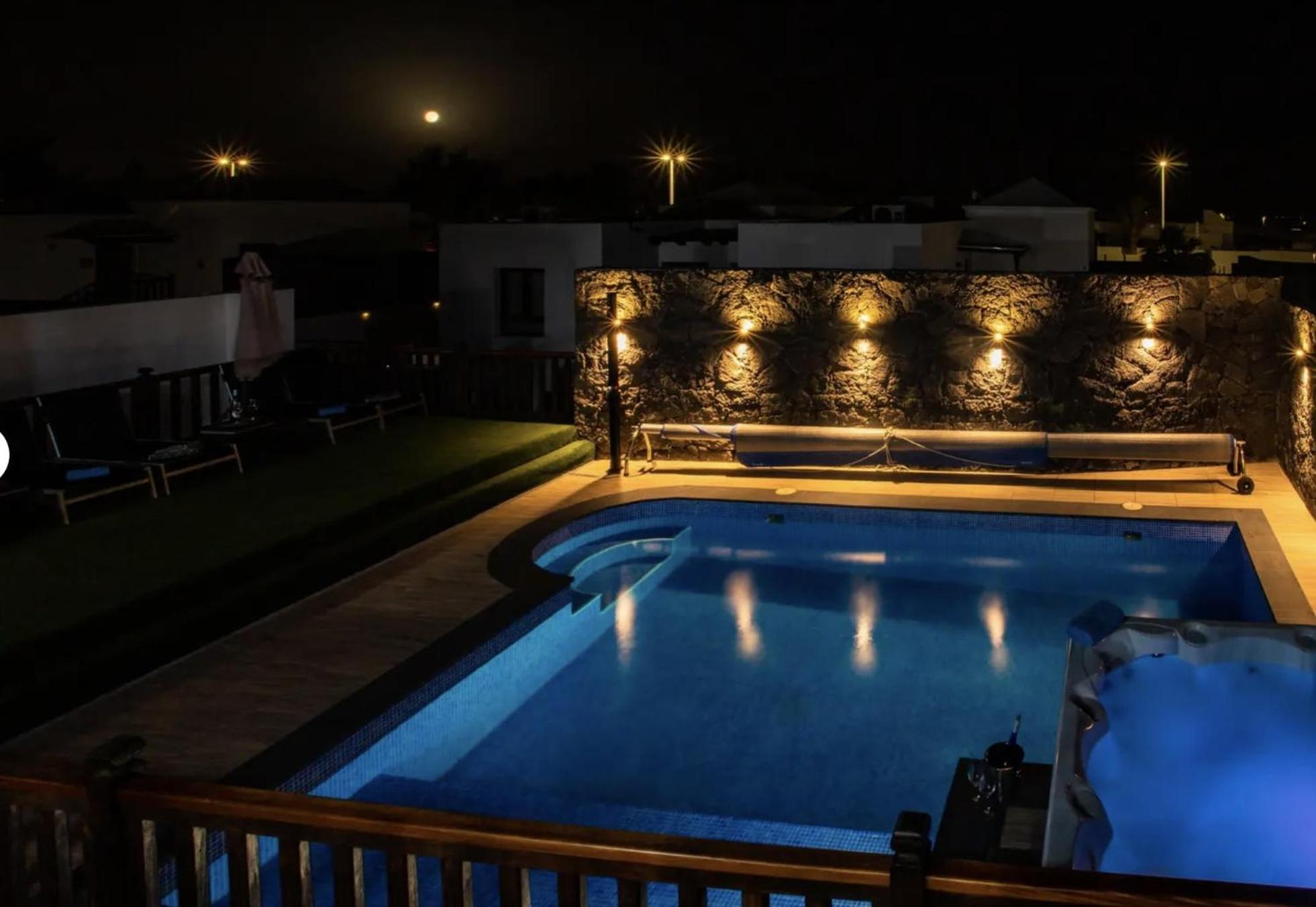 Villa Casa Blanca ปลายาบลังกา ภายนอก รูปภาพ