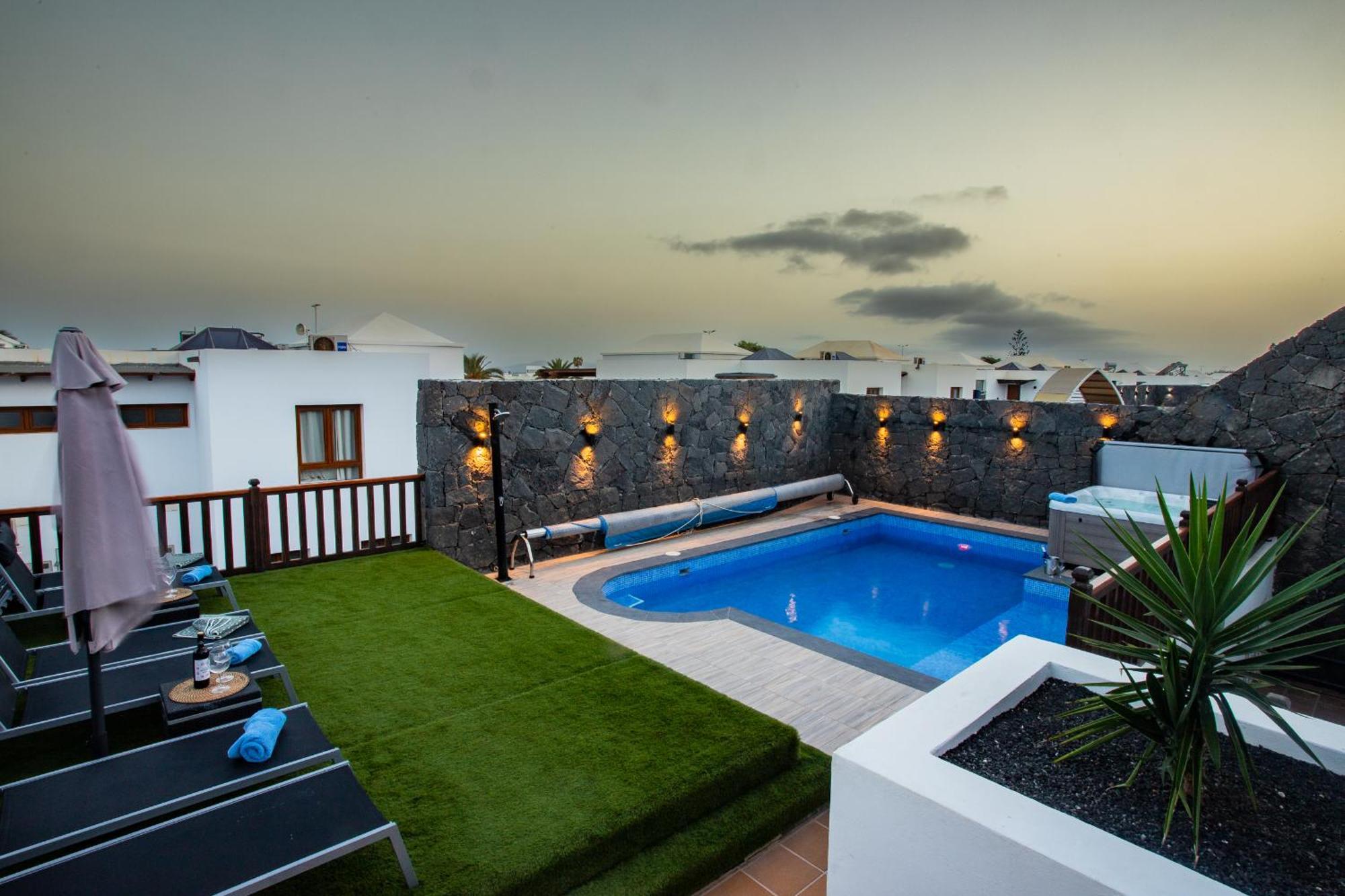 Villa Casa Blanca ปลายาบลังกา ภายนอก รูปภาพ